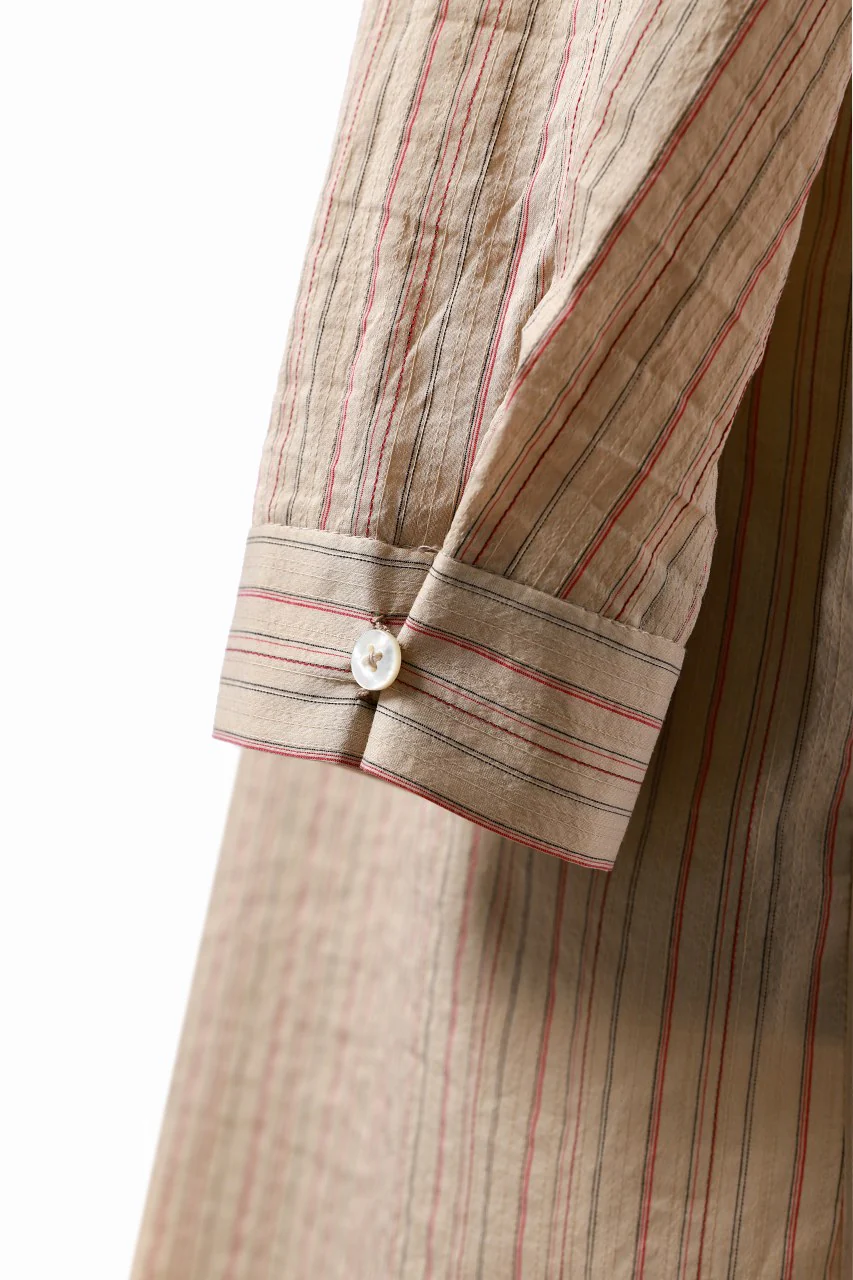 m.a+ medium fit long shirt / H222L/CSST1 (NATURAL/RED/BLACK) - Image 13