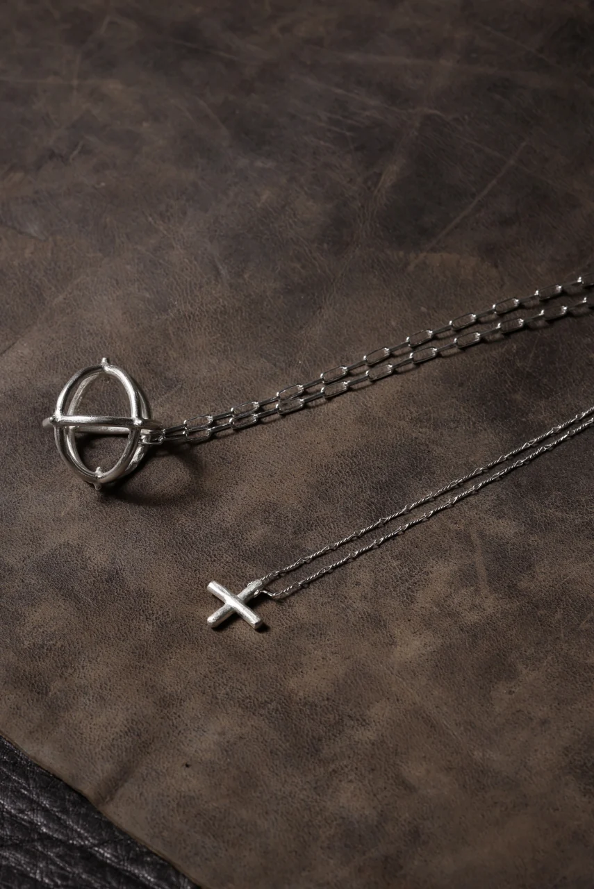 m.a+ medium + globe necklace with silver chain / AD31 AG (SILVER) - Image 23