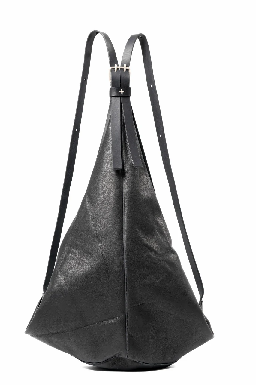m.a+ medium pyramid back pack / BL42/SY1.0 (BLACK)
