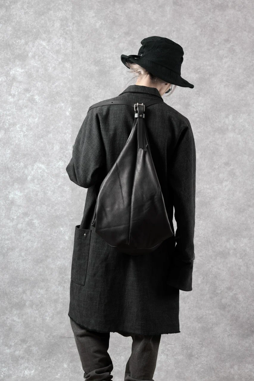 m.a+ medium pyramid back pack / BL42/SY1.0 (BLACK) - Image 4