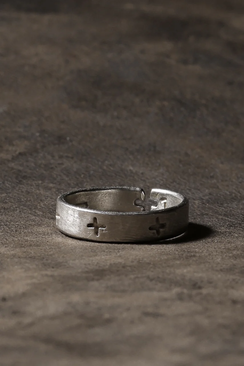 m.a+ multiple silver cross carved ring / AG058 AG (SILVER) - Image 9