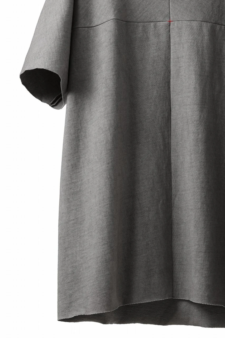 m.a+ one piece short sleeve t-shirt / T211C/MJP1 (LIGHT CARBON) - Image 11