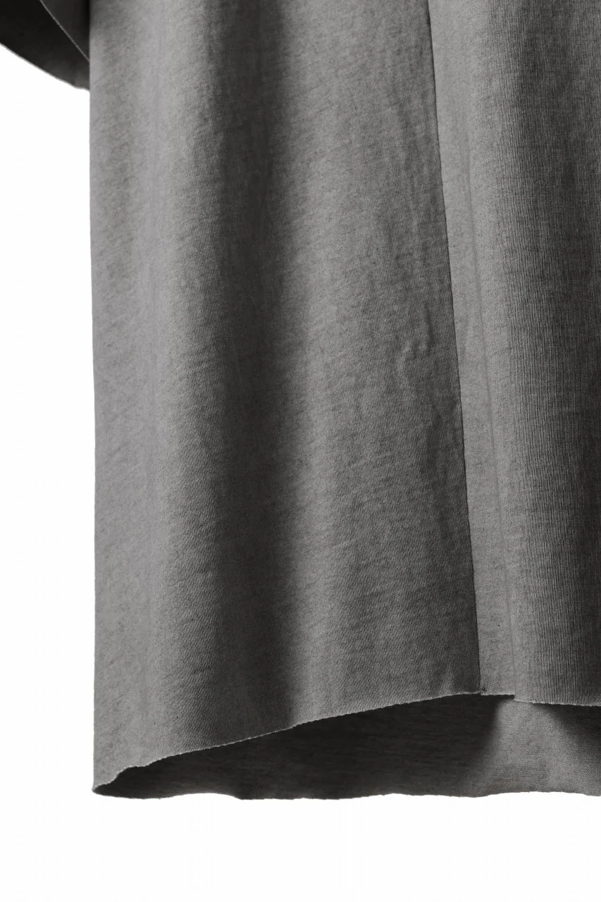 m.a+ one piece short sleeve t-shirt / T211C/MJP1 (LIGHT CARBON) - Image 15