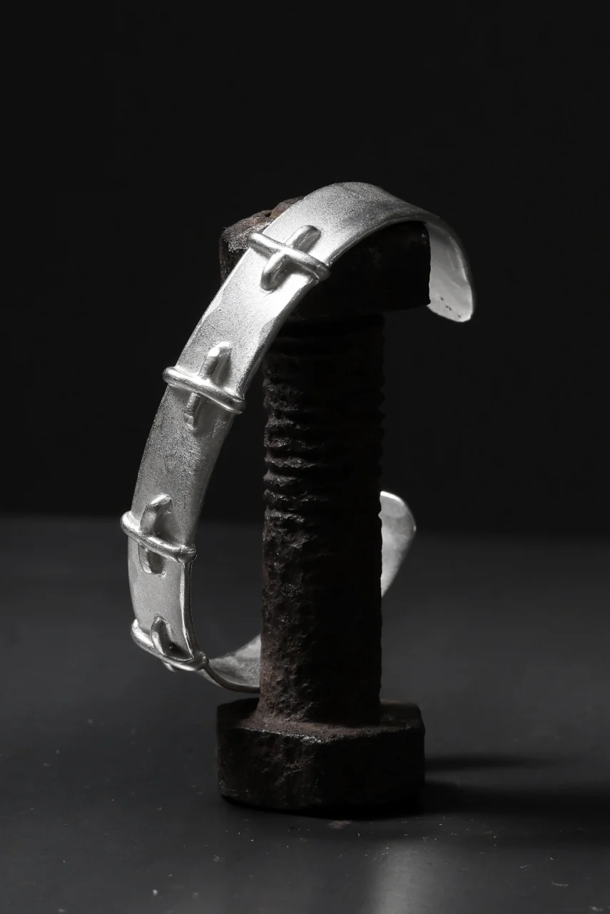 m.a+ silver stitched cross bracelet / AB18/AG (SILVER) - Image 11