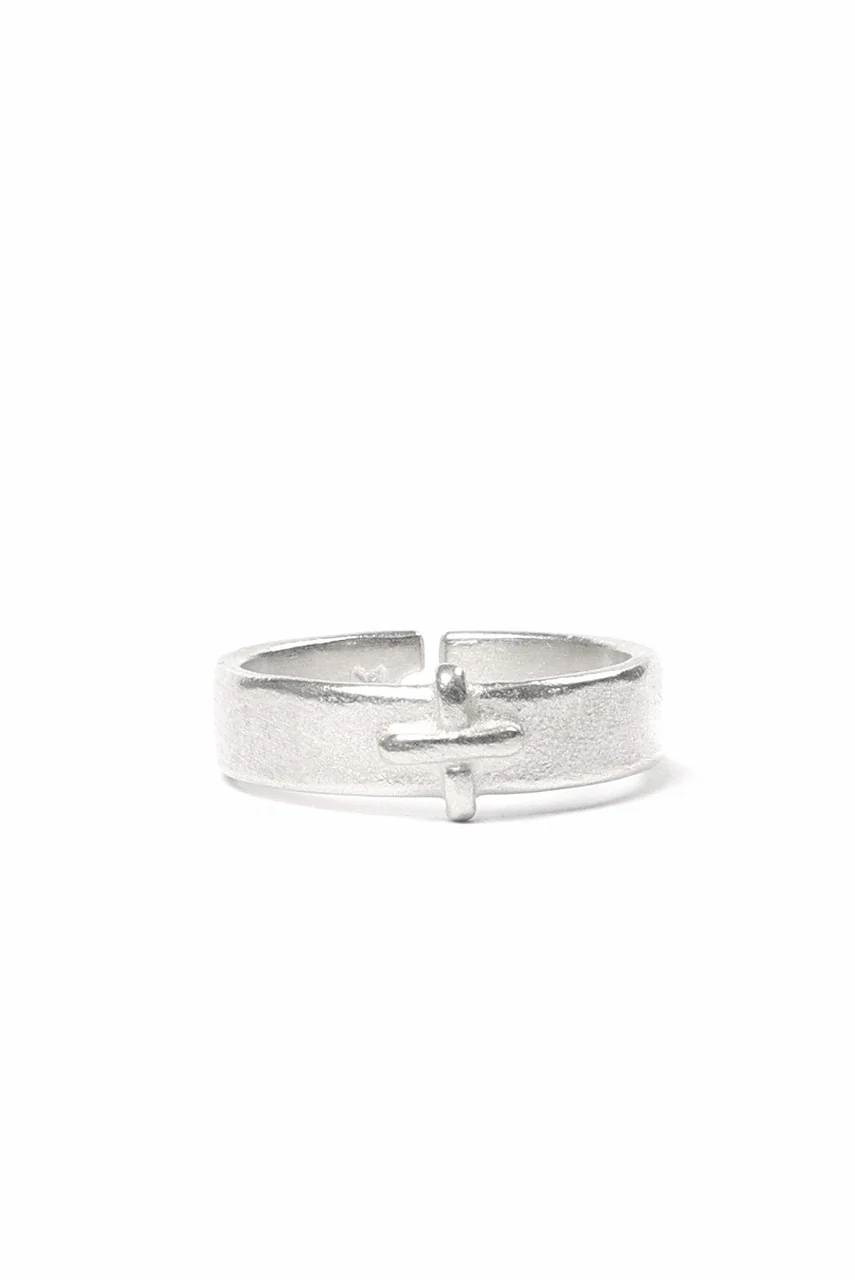 m.a+ silver stitched cross ring / AG050 AG (SILVER)