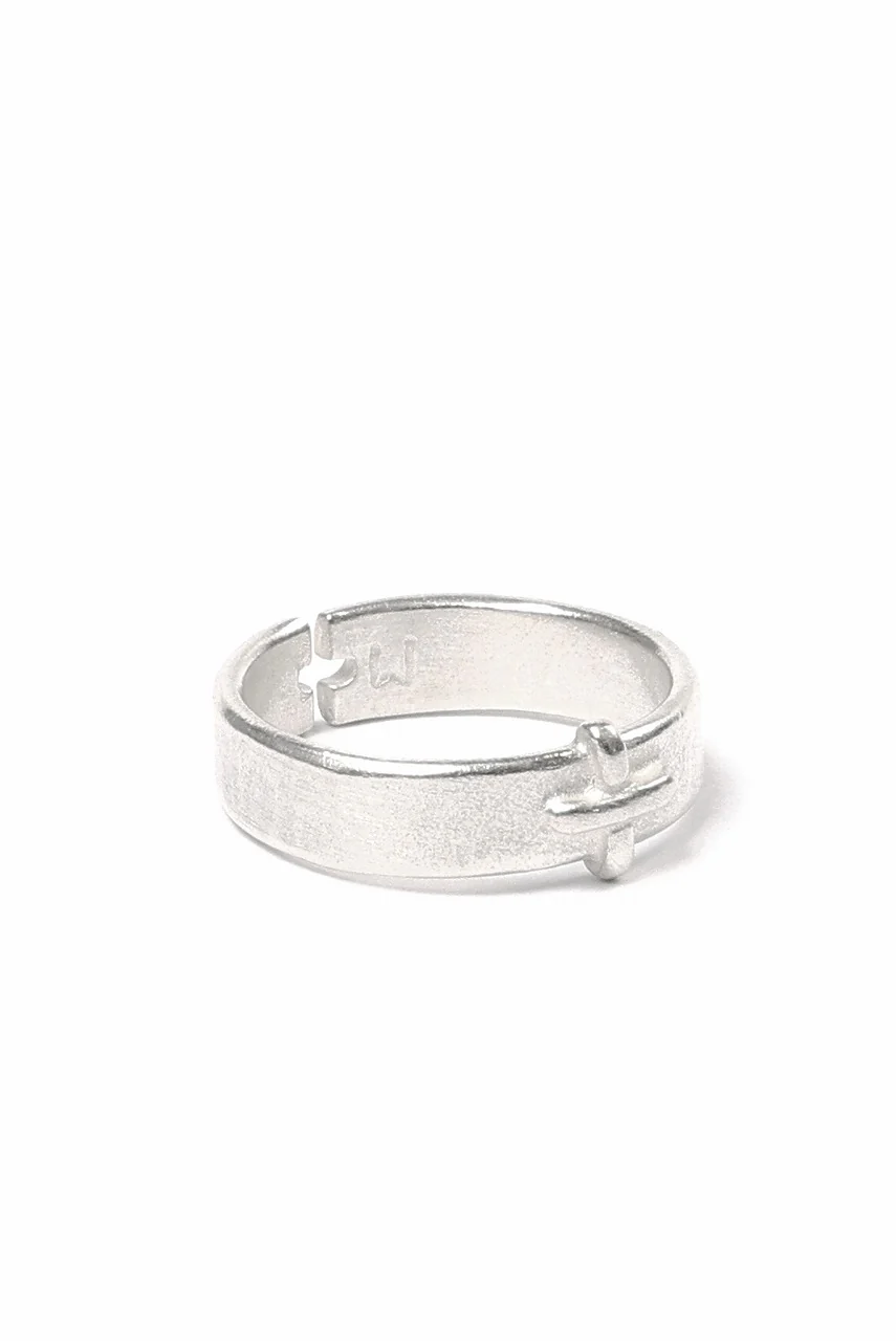 m.a+ silver stitched cross ring / AG050 AG (SILVER) - Image 6