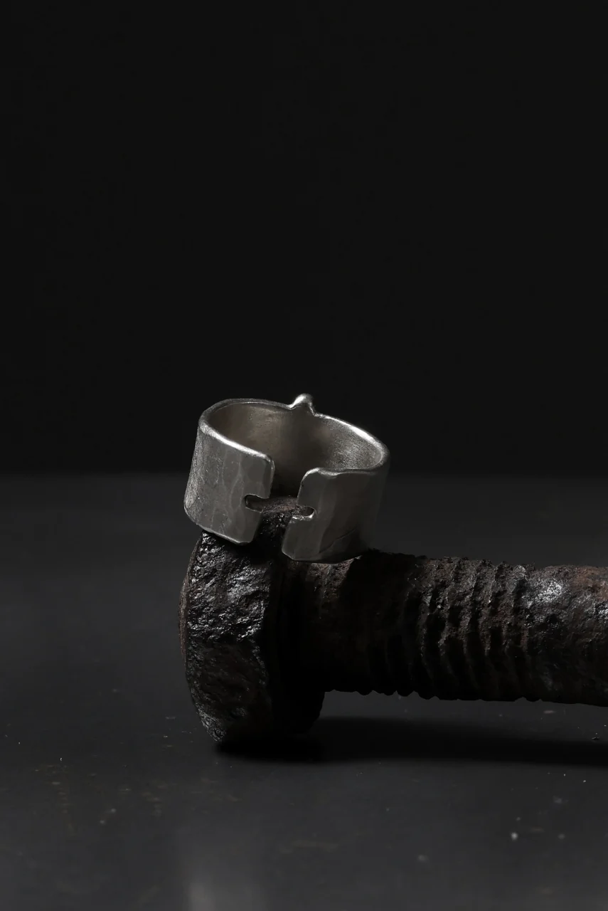 m.a+ silver stitched cross ring / AG18/AG (SILVER) - Image 14