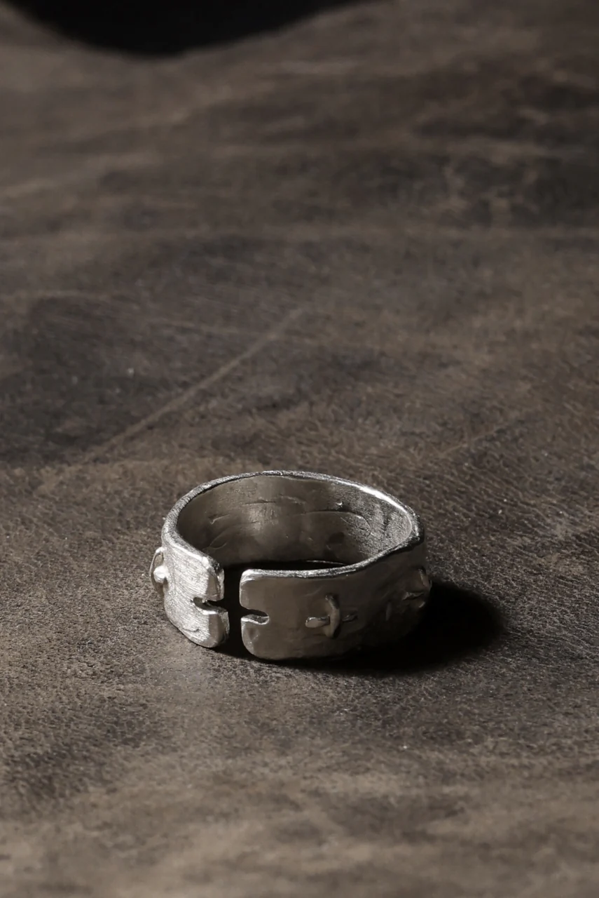 m.a+ silver stitched multiple cross ring / AG518 AG (SILVER) - Image 9