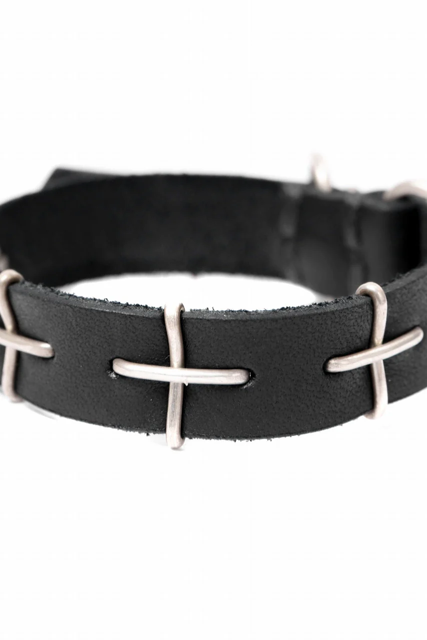 m.a+ thin silver cross studded wrist band / A-F2BL1/GR2,0 (BLACK) - Image 17