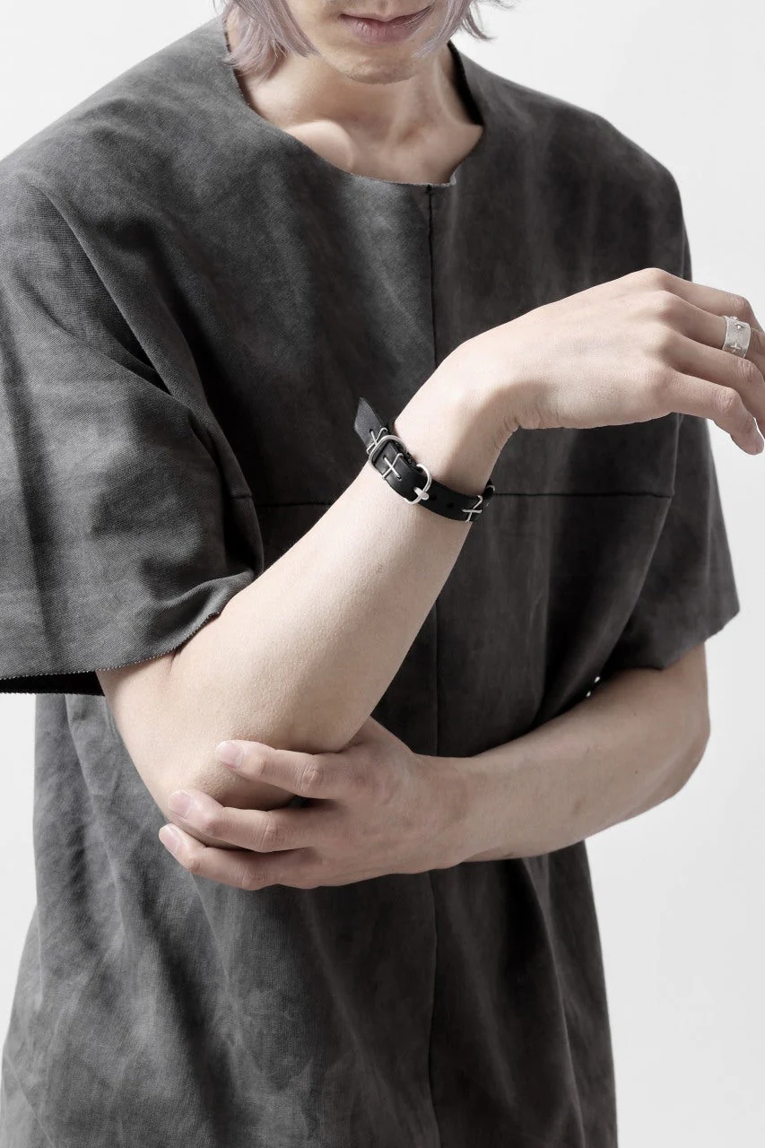 m.a+ thin silver cross studded wrist band / A-F2BL1/GR2,0 (BLACK) - Image 23