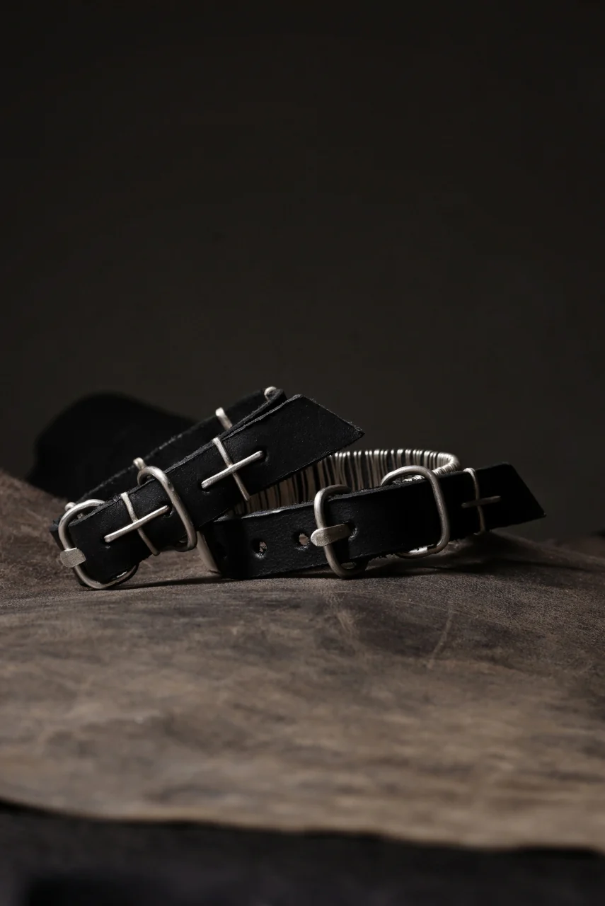 m.a+ thin silver cross studded wrist band / A-F2BL1 GR2,0 (BLACK) - Image 23