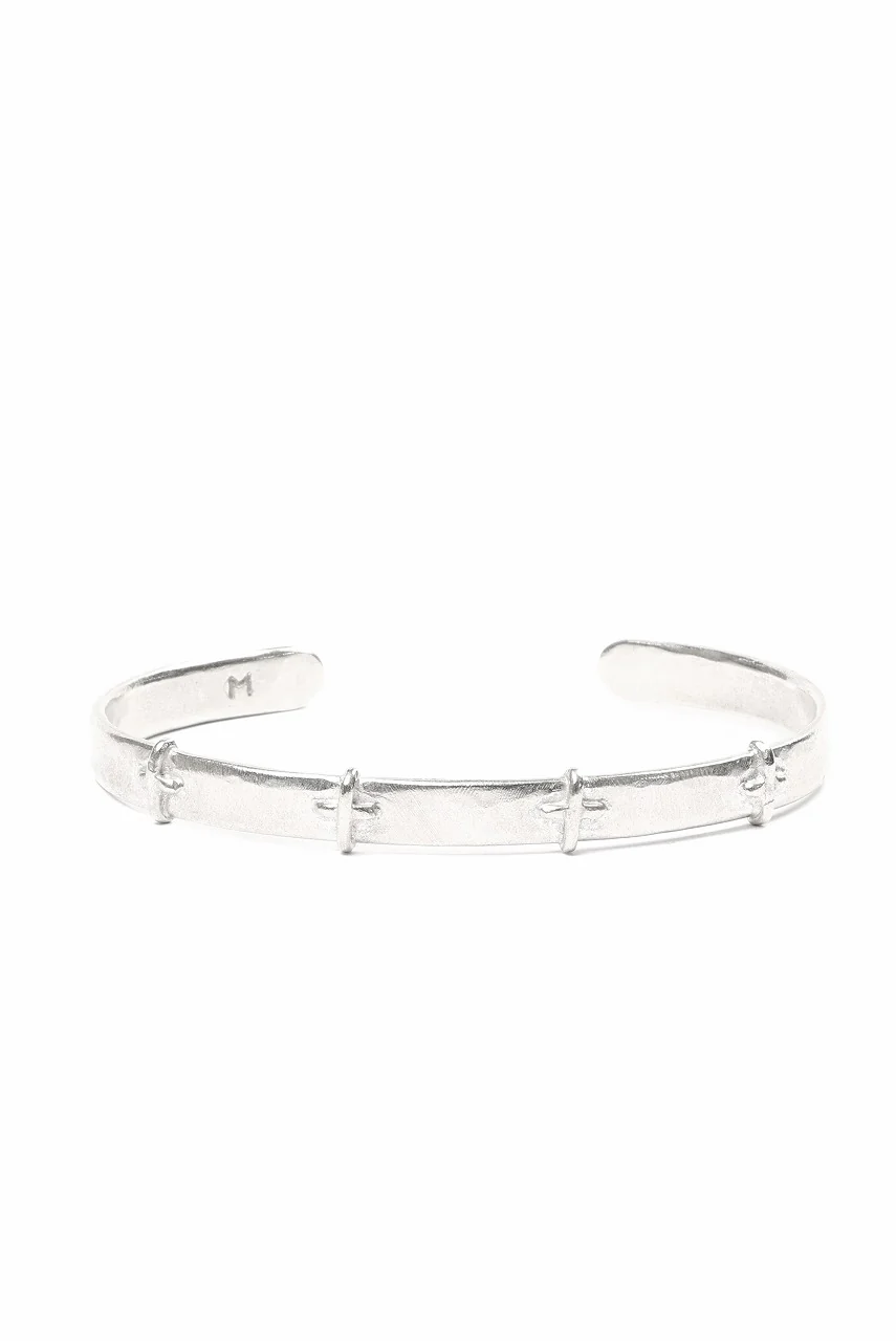 m.a+ thin silver stitched cross silver bangle / AB058 AG (SILVER)