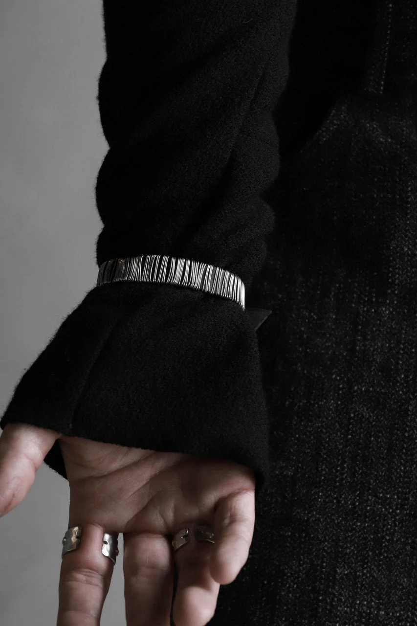 m.a+ thin silver wrapped wrist band / A-F7BL1/ GR2,0 (BLACK) - Image 15