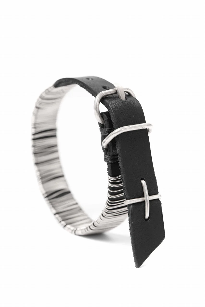 m.a+ thin silver wrapped wrist band / A-F7BL1/GR2,0 (BLACK) - Image 5