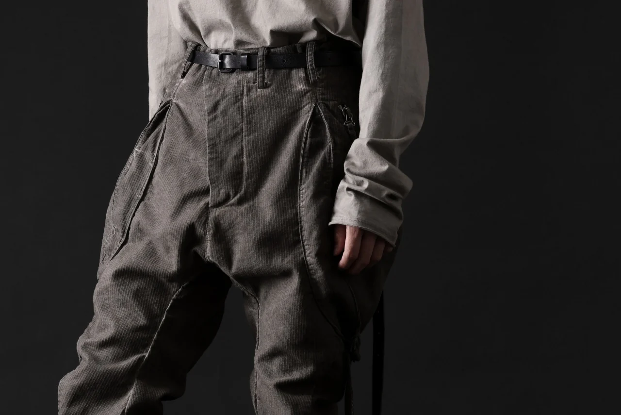 masnada BAGGY GUSSET POCKET PANTS / STRETCH RELIEF STRIPE COTTON (DUST) - Image 29