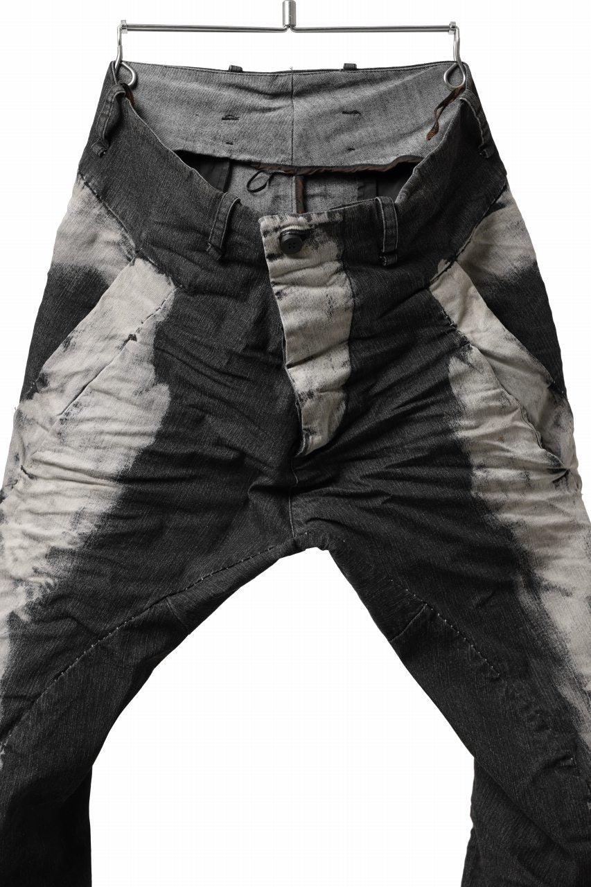 masnada BAGGY OBLIQUE POCKET JEANS / REPURPOSED STRETCH JEANS (CORRODED) - Image 9