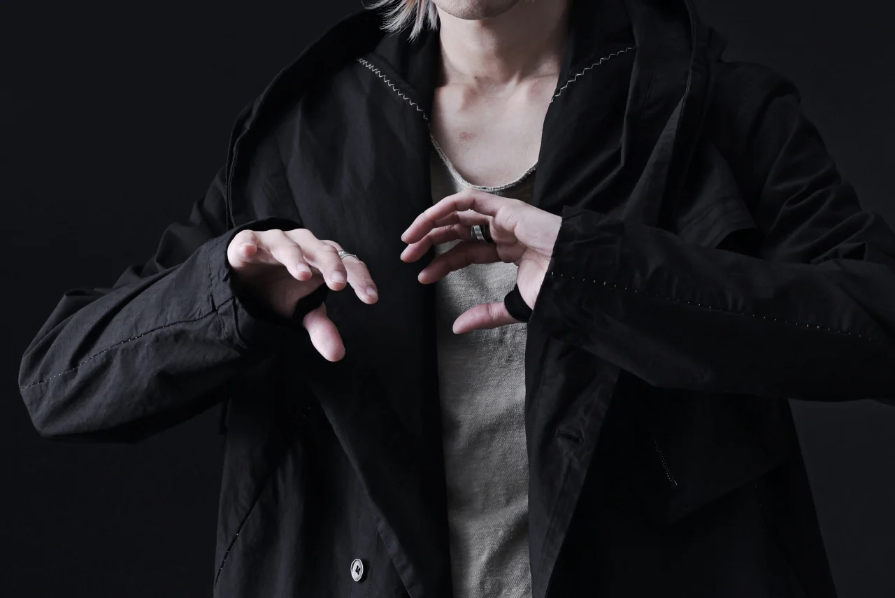 masnada CROPPED LOOSE POCKET PARKA JACKET / STRETCH COTTON RIPSTOP (SOLID BLACK) - Image 51