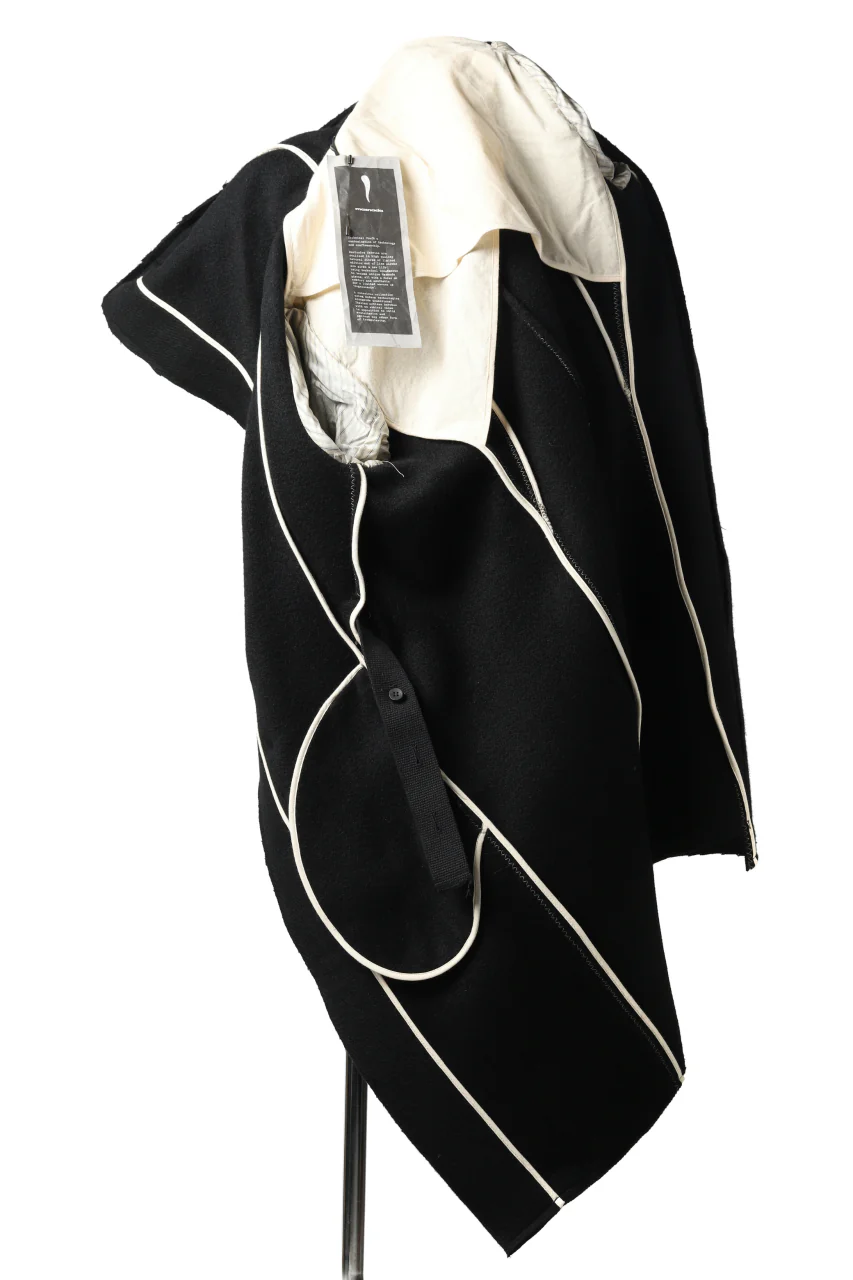 masnada HOODIE WRAP COAT with HARNESS BELT / TWEED LANA INTRECCIATA (BLACK) - Image 13