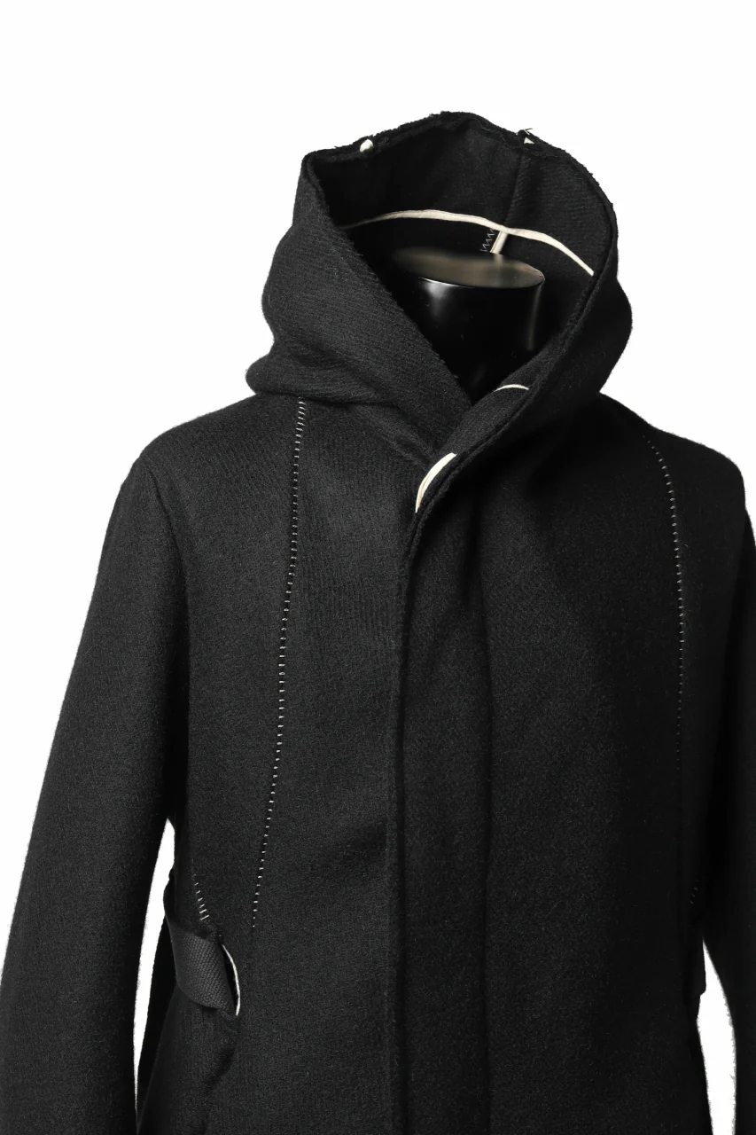 masnada HOODIE WRAP COAT with HARNESS BELT / TWEED LANA INTRECCIATA (BLACK) - Image 15