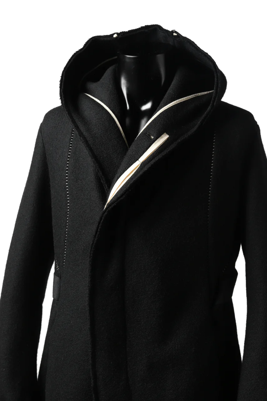 masnada HOODIE WRAP COAT with HARNESS BELT / TWEED LANA INTRECCIATA (BLACK) - Image 18