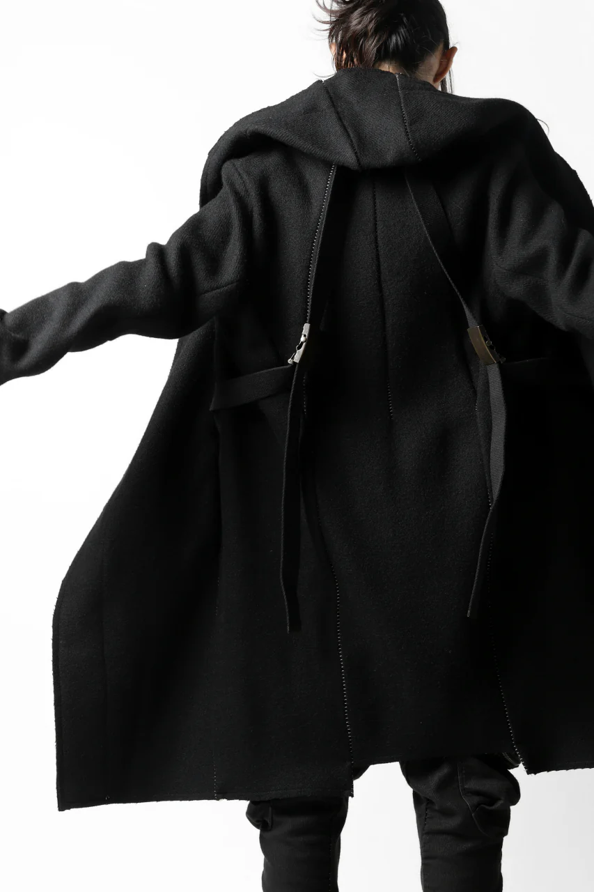 masnada HOODIE WRAP COAT with HARNESS BELT / TWEED LANA INTRECCIATA (BLACK) - Image 8