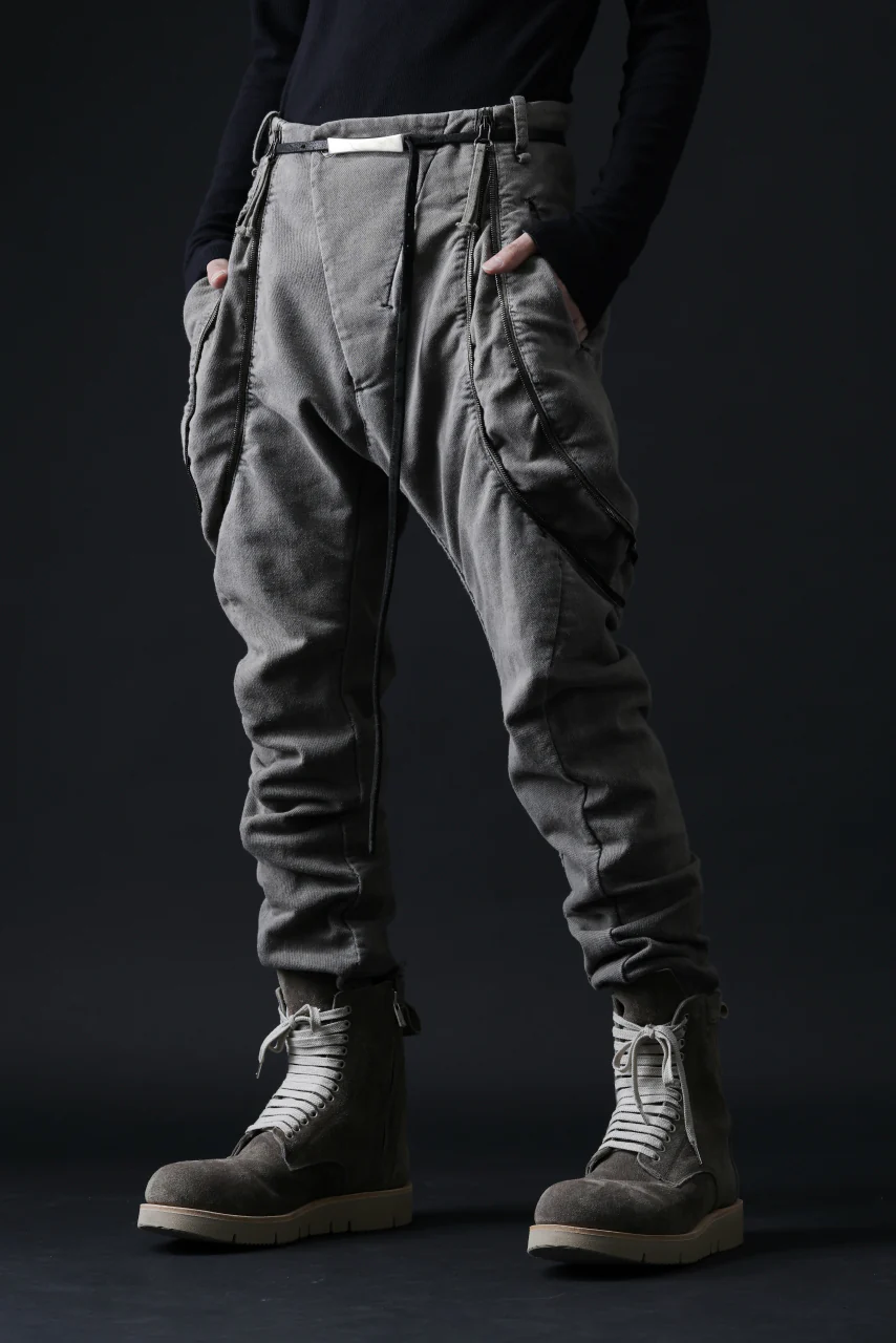 masnada ICONIC ZIP PANTS / STRETCH REPURPOSED COTTON (DUST) - Image 20