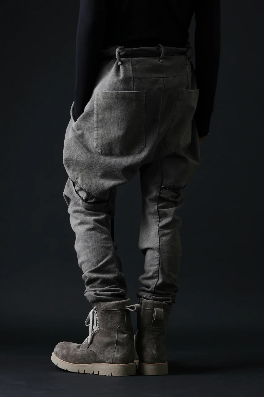 masnada ICONIC ZIP PANTS / STRETCH REPURPOSED COTTON (DUST) - Image 22