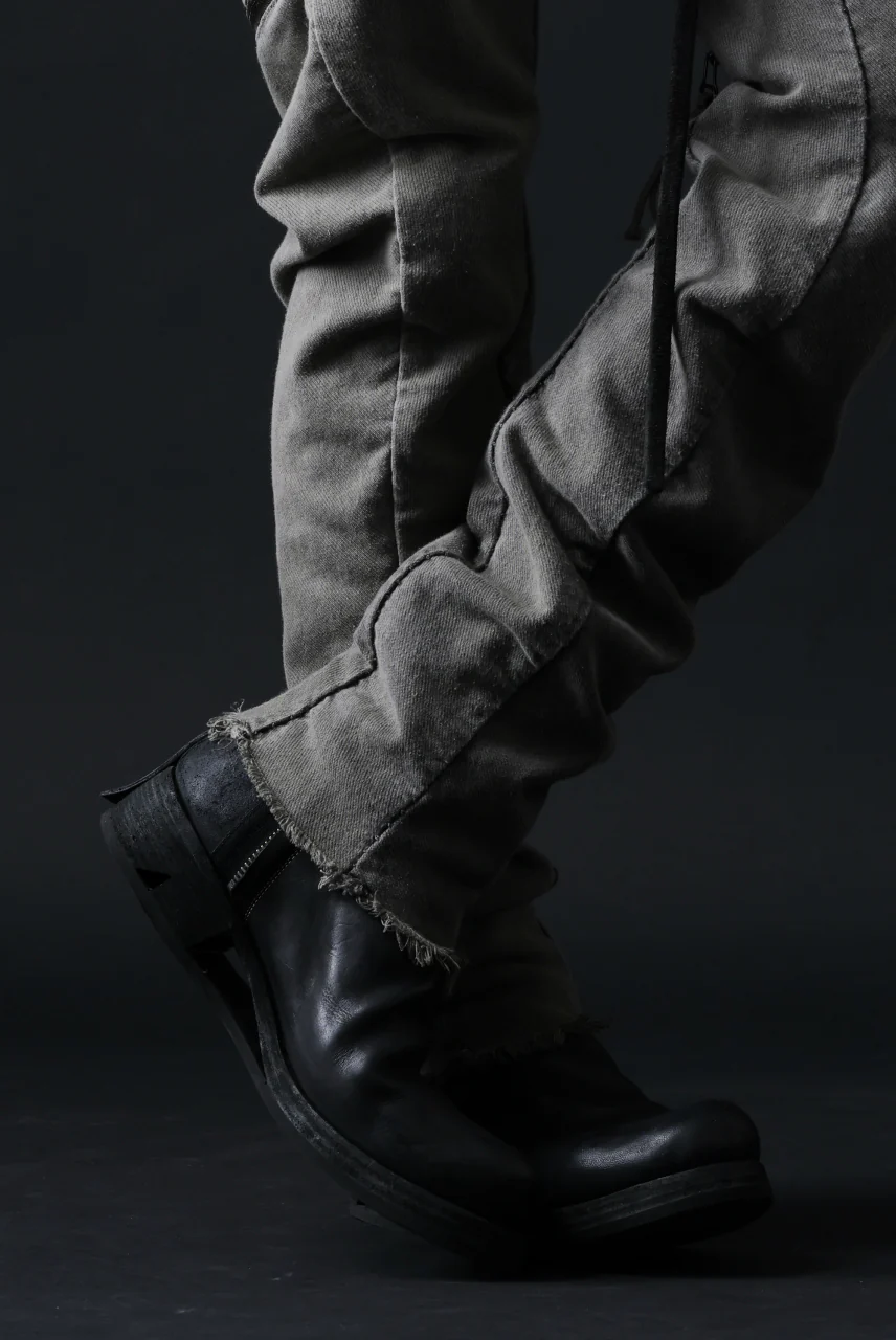 masnada ICONIC ZIP PANTS / STRETCH REPURPOSED COTTON (DUST) - Image 23
