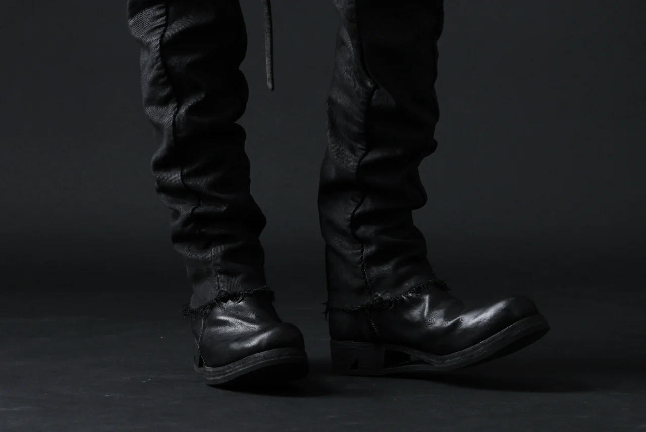 masnada ICONIC ZIP PANTS / STRETCH REPURPOSED COTTON (SMEARED BLACK) - Image 31