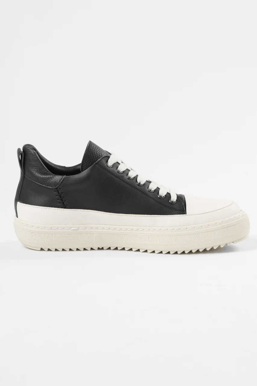 masnada LOW TOP SNEAKER / CALF SKIN LEATHER (BLACK) - Image 17