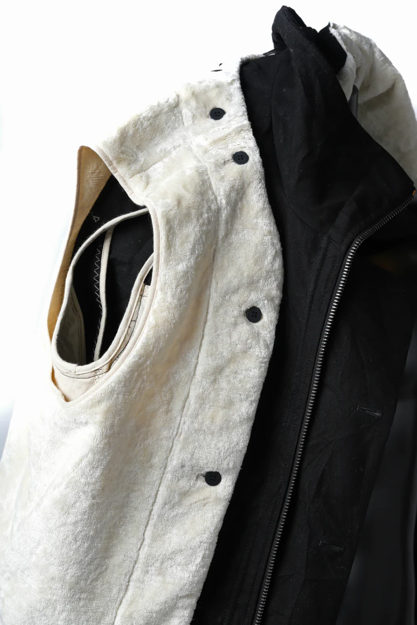 masnada MILITARY HOODIE LONG PARKA COAT with BOA LINNER / COTONE STROPICCIATO (BLACK) - Image 36