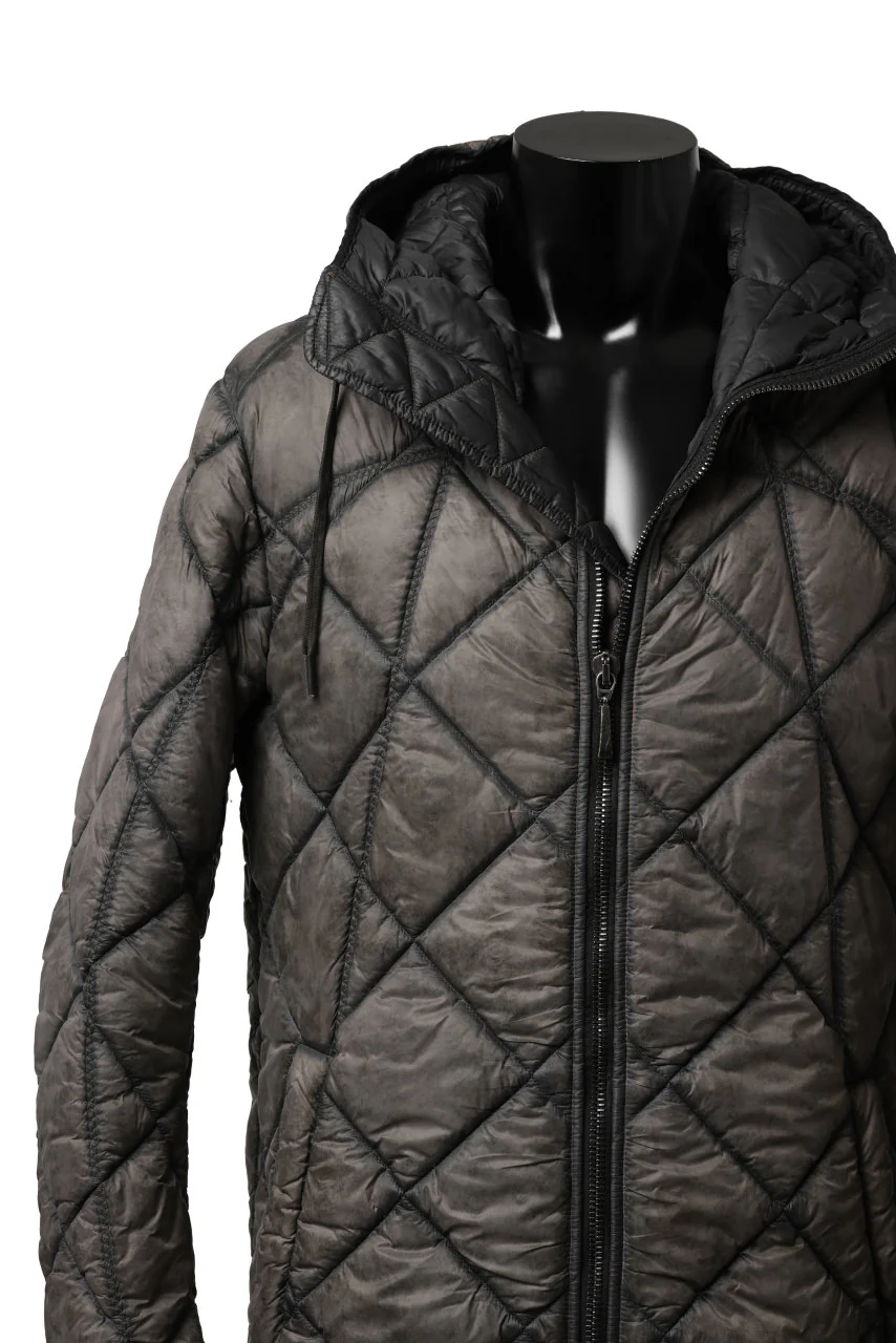 masnada QUILTED HOOD JACKET / OVER STUFFED PAPER NYLON (DUST) - Image 18