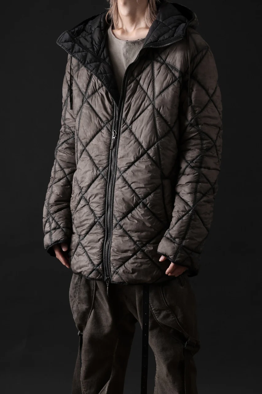 masnada QUILTED HOOD JACKET / OVER STUFFED PAPER NYLON (DUST) - Image 31