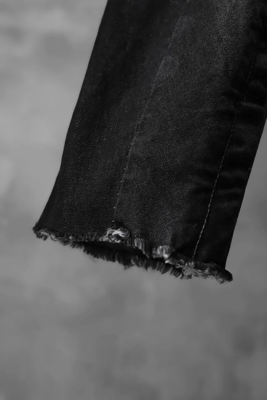 masnada SCAR STITCHED BIAS FRONT BAGGY PANT / COATING DENIM (BLACK) - Image 11
