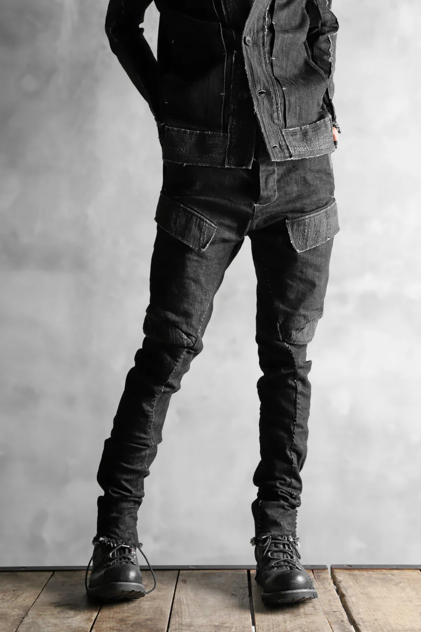 masnada  SCAR STITCHED CARGO POCKET JODHPURS PANT / CONTRAST DENIM (BLACK) - Image 19