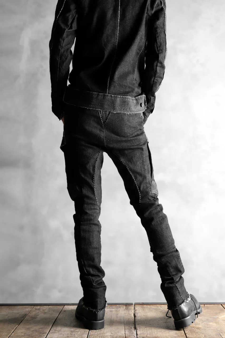 masnada  SCAR STITCHED CARGO POCKET JODHPURS PANT / CONTRAST DENIM (BLACK) - Image 21