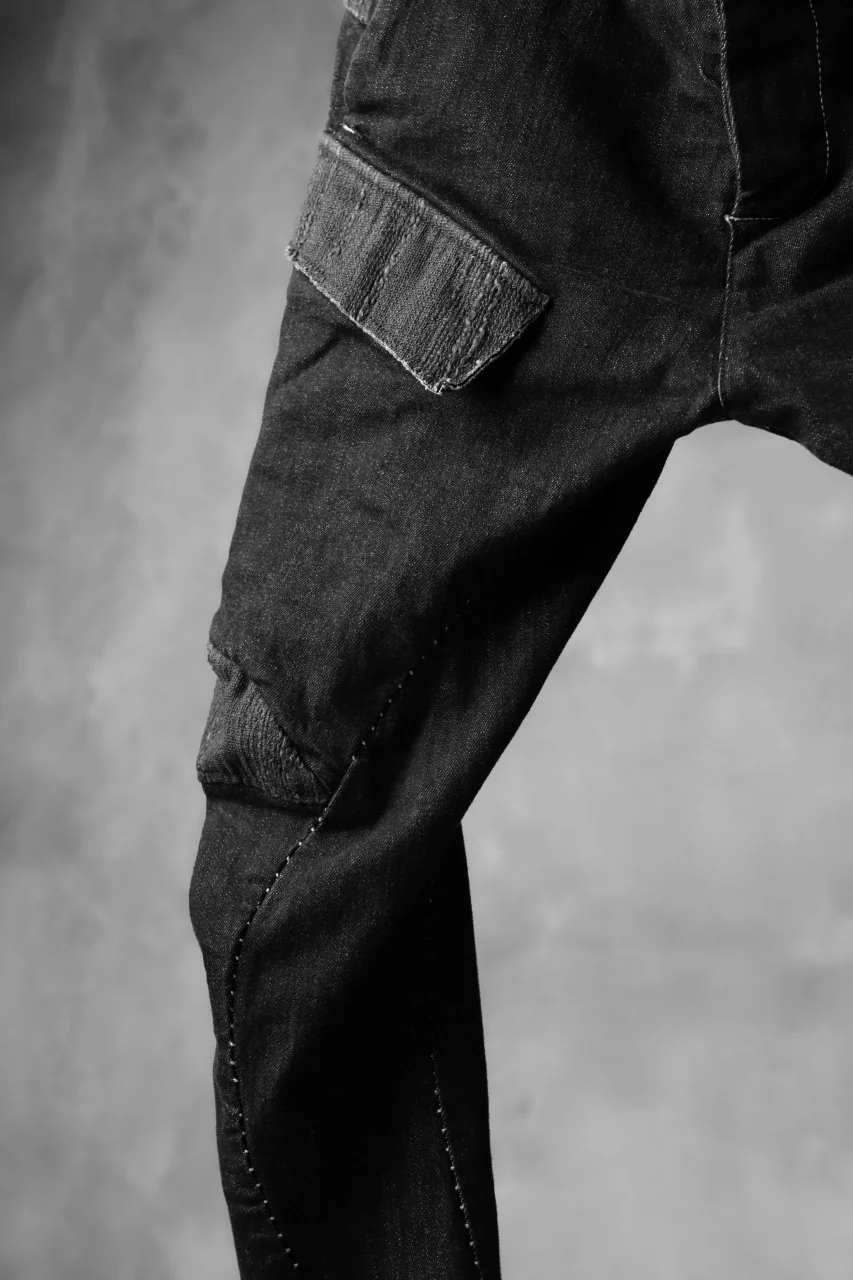 masnada  SCAR STITCHED CARGO POCKET JODHPURS PANT / CONTRAST DENIM (BLACK) - Image 5