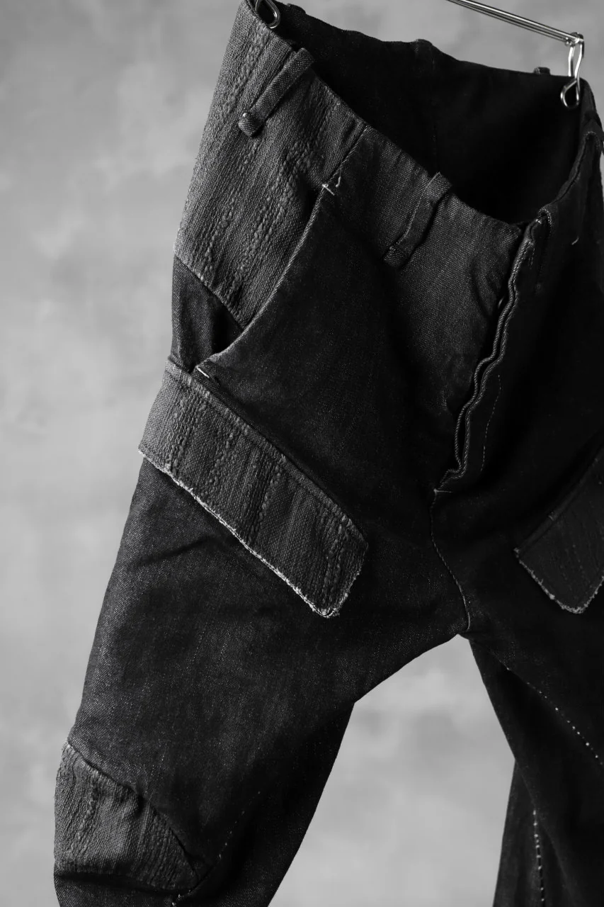 masnada  SCAR STITCHED CARGO POCKET JODHPURS PANT / CONTRAST DENIM (BLACK) - Image 7