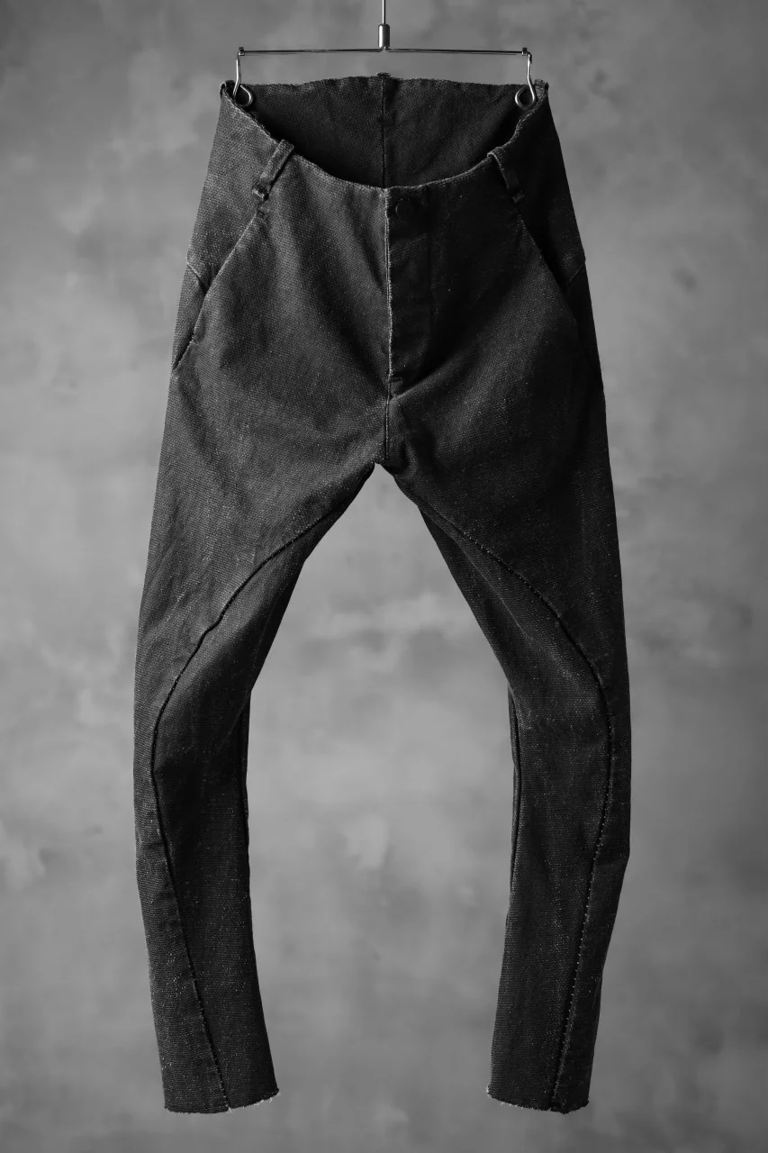 masnada SCAR STITCHED SLIM CURVE PANT / WASHED RESIN-COAT DENIM (WASHED BLACK)