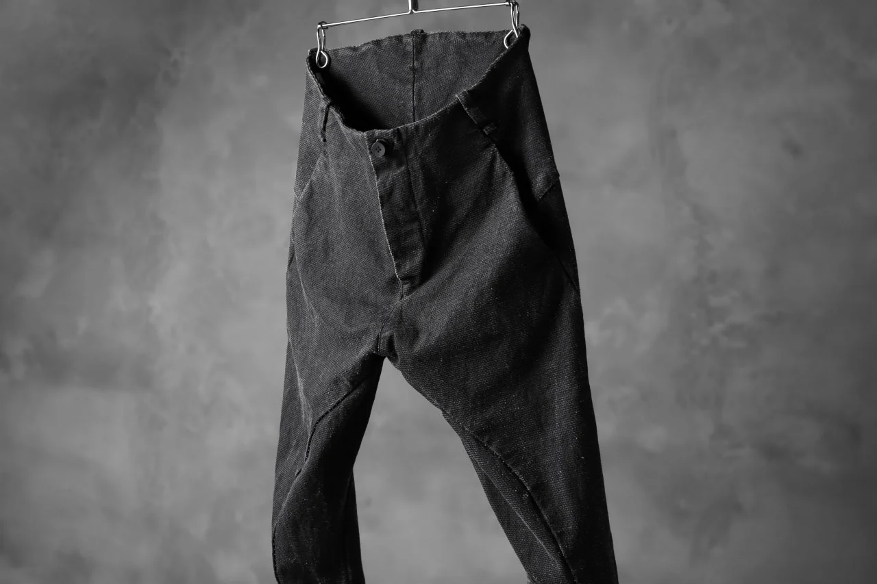 masnada SCAR STITCHED SLIM CURVE PANT / WASHED RESIN-COAT DENIM (WASHED BLACK) - Image 15