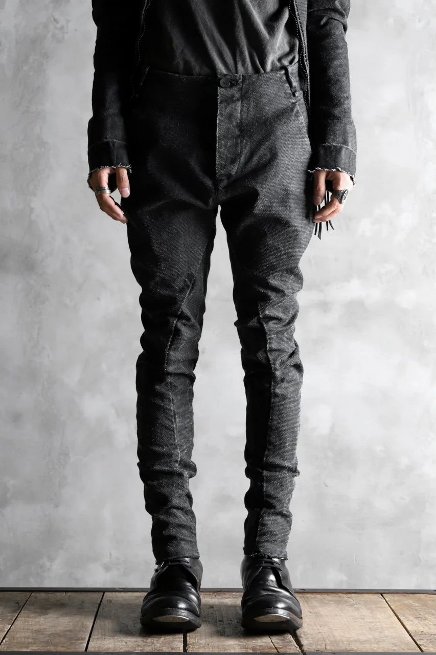 masnada SCAR STITCHED SLIM CURVE PANT / WASHED RESIN-COAT DENIM (WASHED BLACK) - Image 16