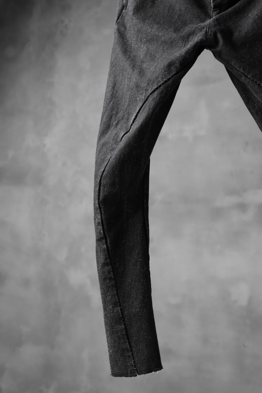 masnada SCAR STITCHED SLIM CURVE PANT / WASHED RESIN-COAT DENIM (WASHED BLACK) - Image 4