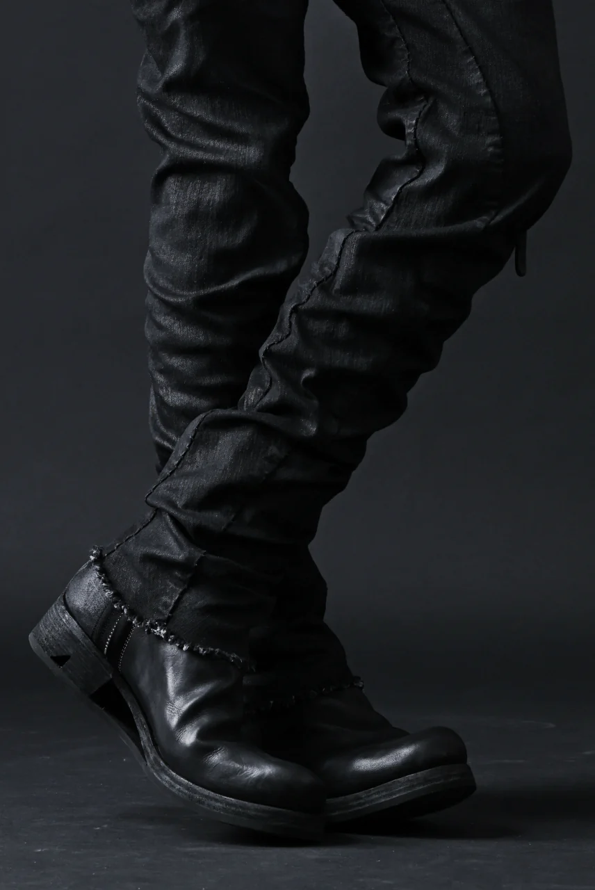 masnada SLIM JEANS / REPURPOSED STRETCH (BLACK HAND SMEARED RESIN) - Image 32