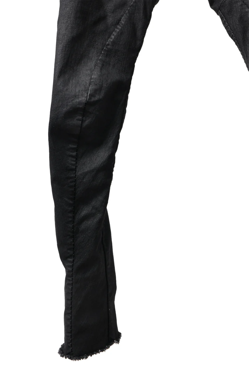 masnada SLIM JEANS / REPURPOSED STRETCH (BLACK HAND SMEARED RESIN) - Image 8