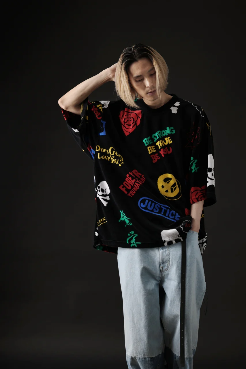 mastermind JAPAN ALL-OVER DESIGN VELOUR TEE / BOXY FIT (MULTI) - Image 28