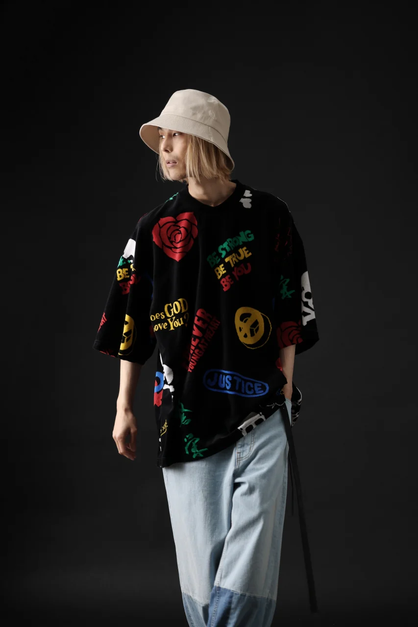 mastermind JAPAN ALL-OVER DESIGN VELOUR TEE / BOXY FIT (MULTI) - Image 30