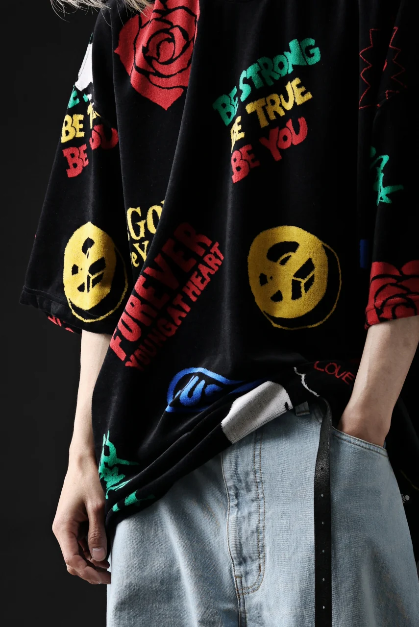 mastermind JAPAN ALL-OVER DESIGN VELOUR TEE / BOXY FIT (MULTI) - Image 35