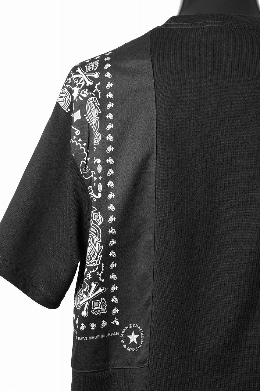 mastermind JAPAN BANDANA SS TEE / REGULAR FIT (BLACK x BLACK) - Image 7