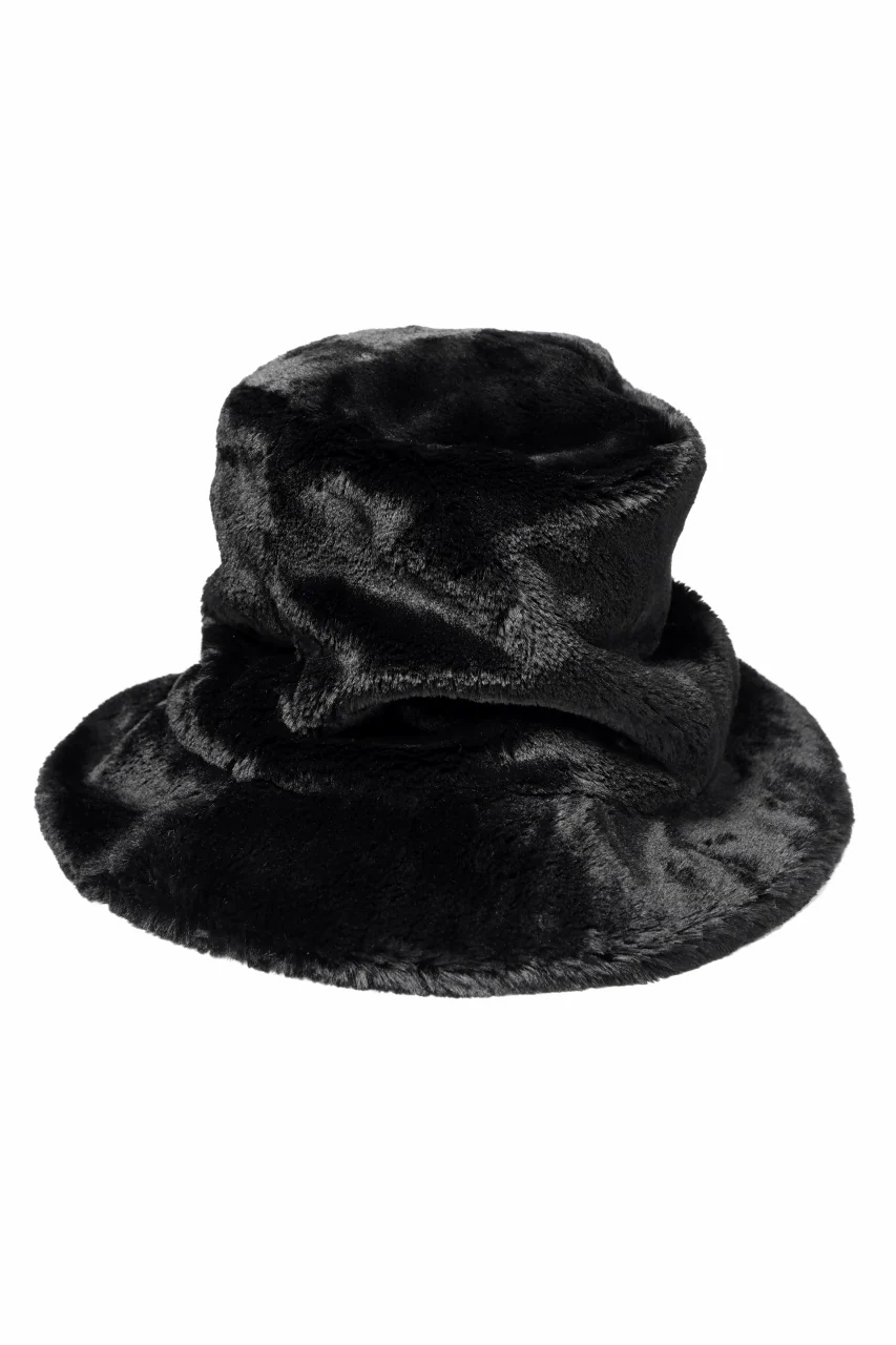 mastermind JAPAN BUCKET HAT / FAUX FIR (BLACK) - Image 4