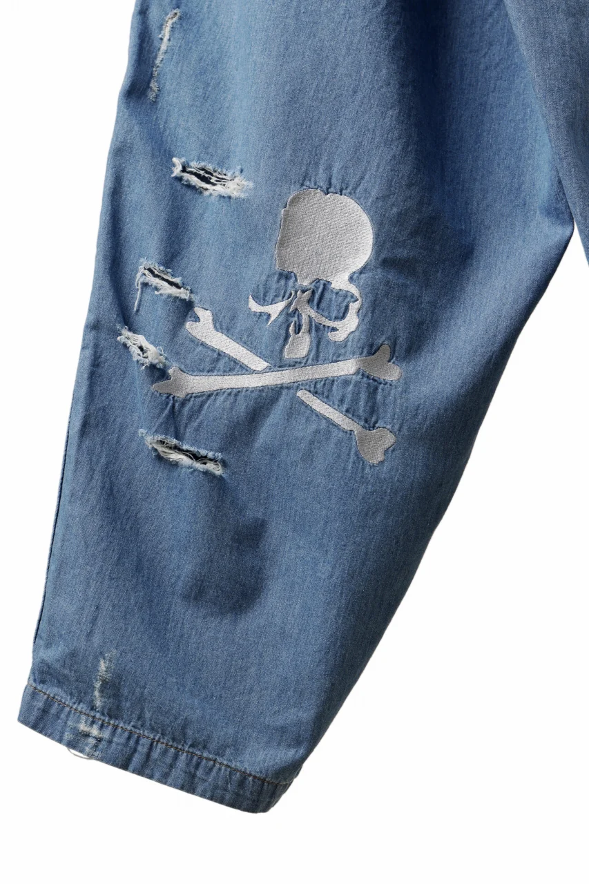 mastermind JAPAN DISTRESSED WIDE EASY DENIM PANTS (INDIGO) - Image 13